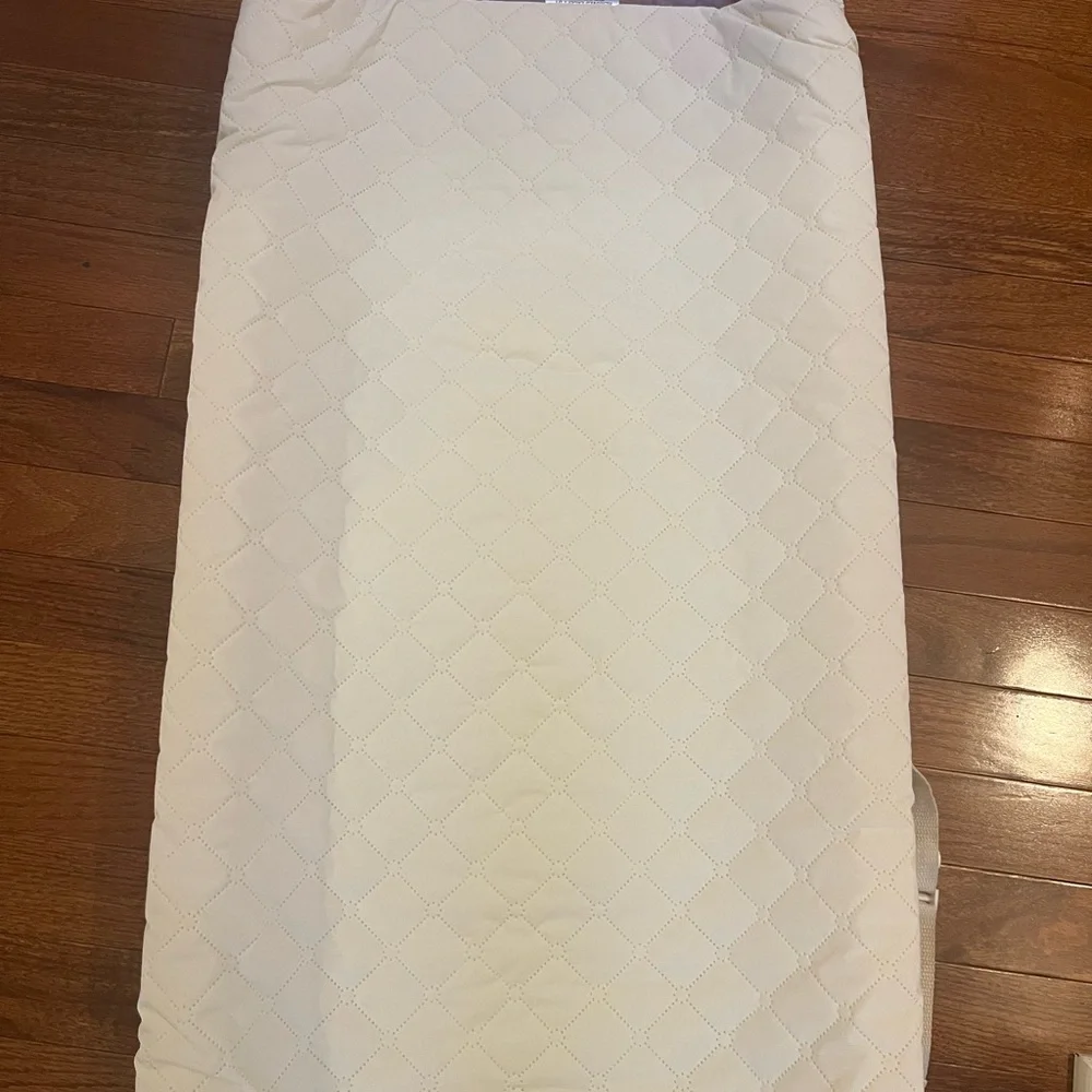 Quilted White Changing Pad summer infant